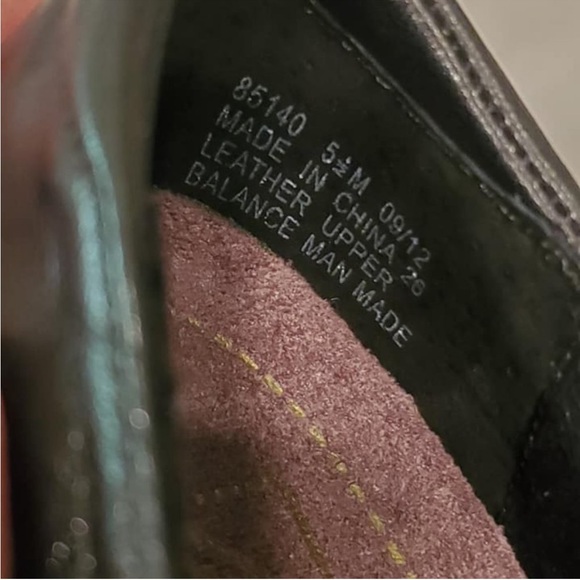 Clark Shoes - Picture 6 of 7